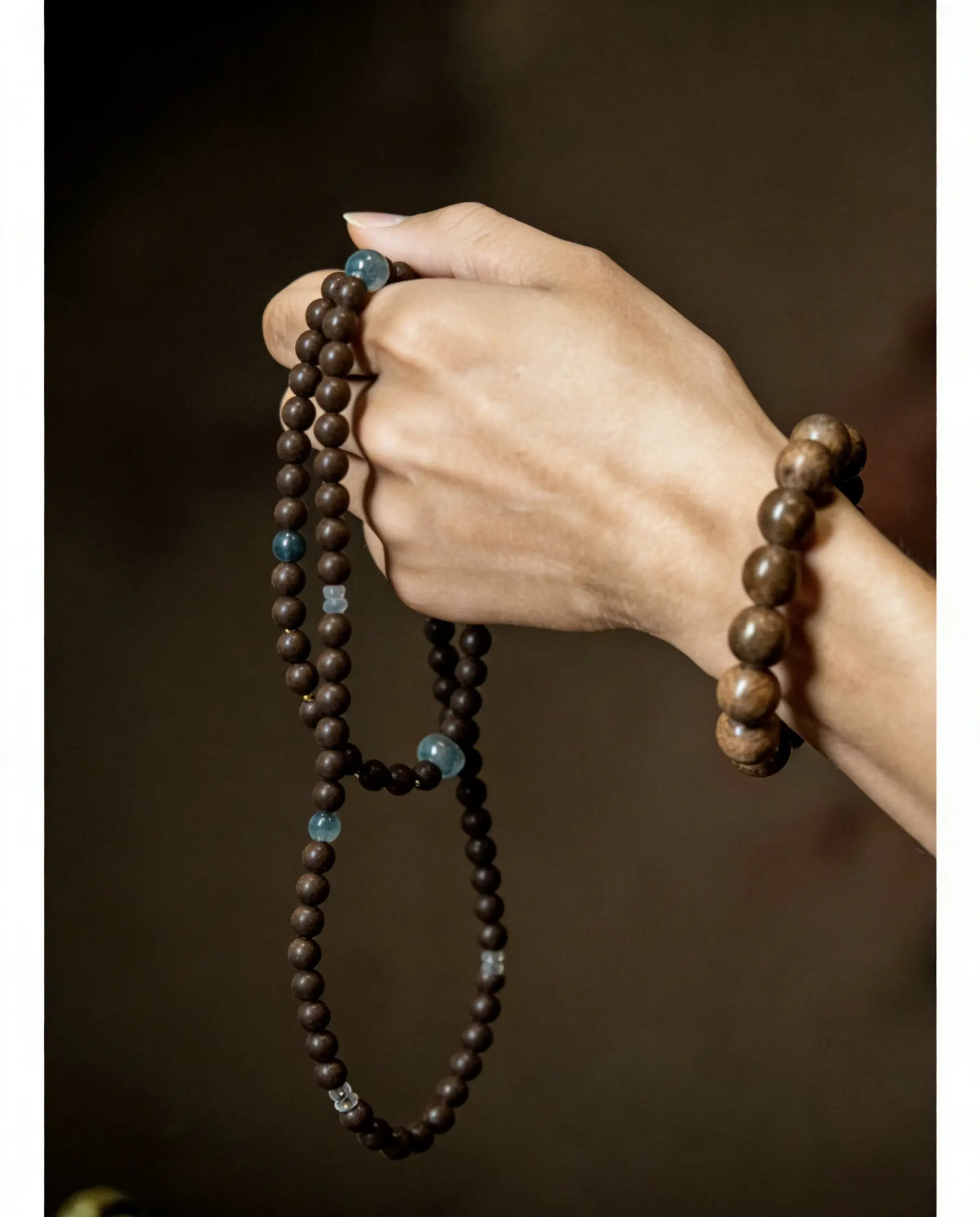 Wearable Aromatherapy 108 beads Natural Agate Buddist Mala Bracelet-Handmade Meditation Prayer Beads for Mindfulness&Energy Healing/ Spiritual gift for Valentine's day