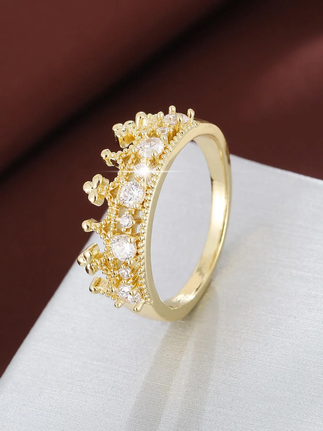 Women's Elegant Rhinestone Crown Design Ring, Beautiful Rings, Fashion Jewelry for Party, Daily Decor, Trendy All-match & Exquisite Jewelry for Gift, Elegant Glittering Ring