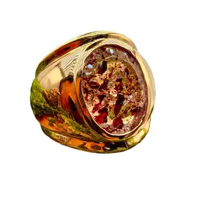 Lepidocrocite in Quartz Rings