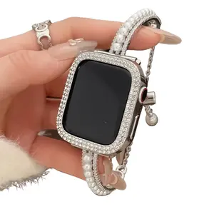 Luxury Pearl Apple Watch Band for Women, Bling Zircon Metal Chain Bracelet Strap, Elegant iWatch Band Compatible with Series 10/9/8/7/6/SE, Adjustable Jewelry Watch Band for Party, Wedding & Gift
