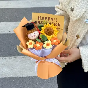 Graduation Knitted Doll Flower Bouquet Finished Product Hand-Woven Sunflower for Friends, Classmates, Lovers, School Graduation Gift