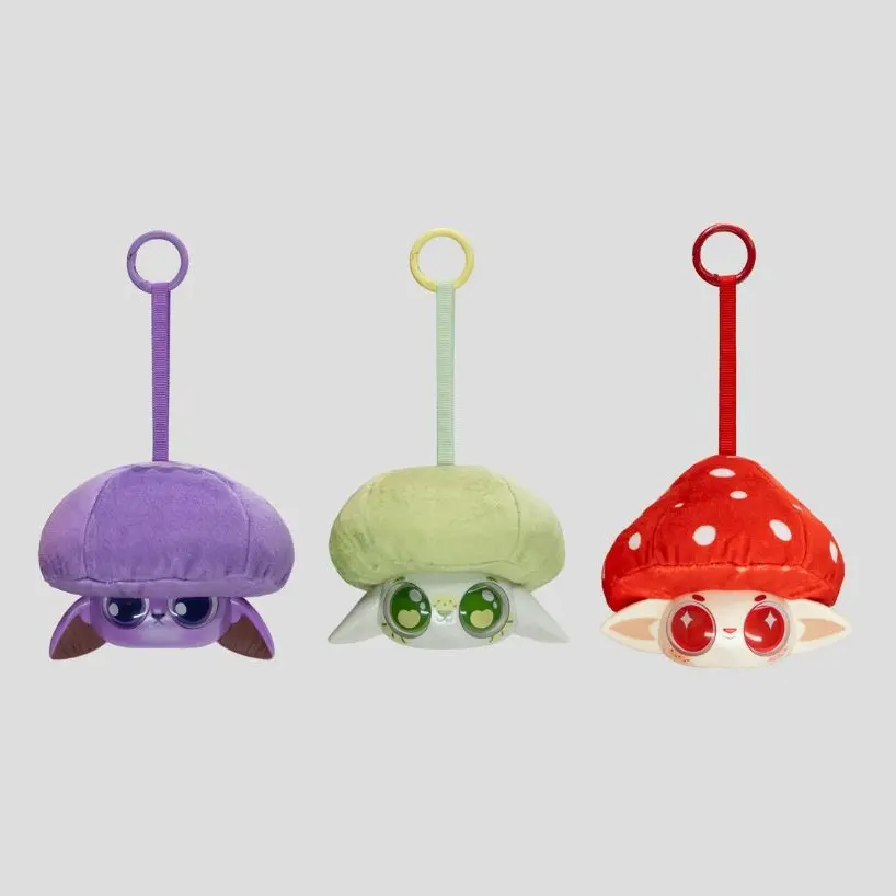 Kaleidos Creative - Capkins 3.5in Bag Clip - Gassy - Cap - Fly - Accessory - Collectible Figure