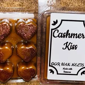 Cashmere Kiss Wax Melts - Heart Shaped with Red Apple & Raspberry Spun Sugar Jasmine & Cashmere Notes Made with Beeswax & Cosmetic Glitter
