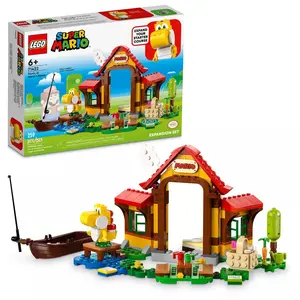 LEGO Nintendo Super Mario Picnic at Mario's House Building Set (71422)