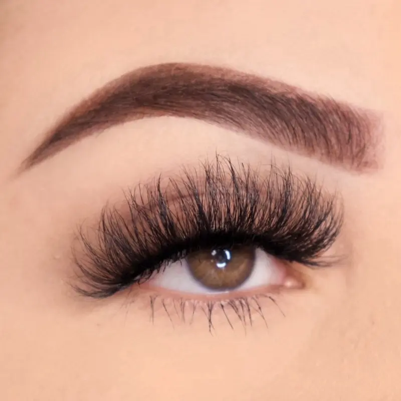 Lola fluffy eyelashes