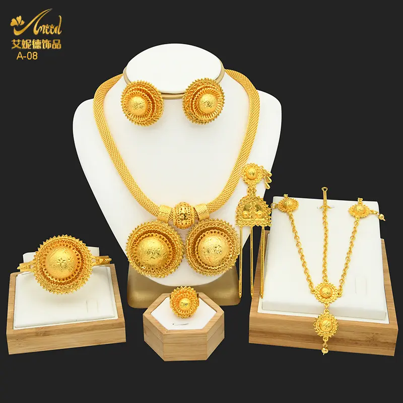 A 08 Six piece Jewelry Set