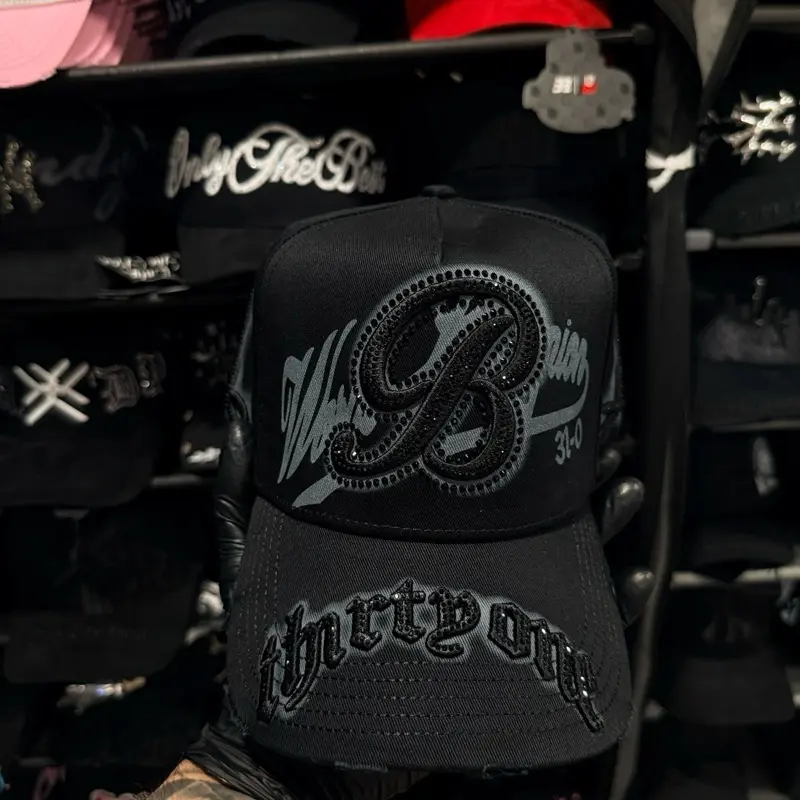 Unisex Crystal-Embellished Graffiti B Beanie, Fashion Clothes Accessory