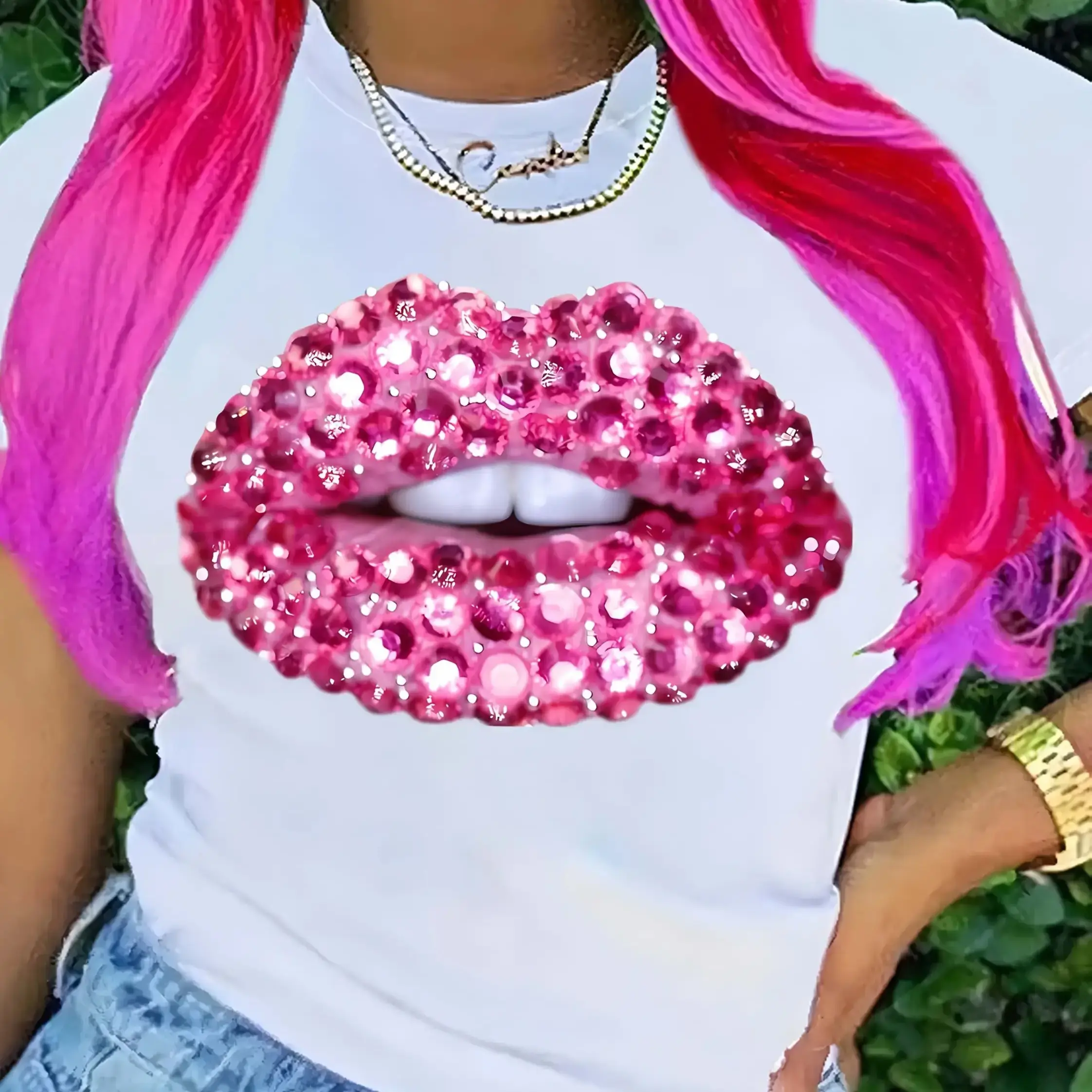 Shiny Pink Diamond Lip Print Pattern Women'S T-Shirt Casual Short Sleeve Round Neck Semi-Transparent Top Machine Washable Four Seasons Fashion T-Shirt Women'S T-Shirt Bold Lip Print Semi-Transparent Texture