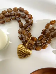 Stainless Steel Heart Shaped Pendant Necklace, Vintage Fashion Amber Color Geometric Pattern Beads, 18k Gold Plated, Detachable, Multi-Layered, Waterproof Jewelry Accessories
