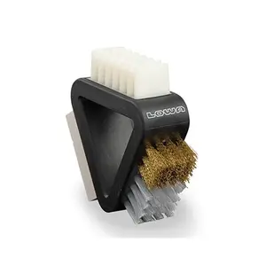 Lowa Triangle Brush