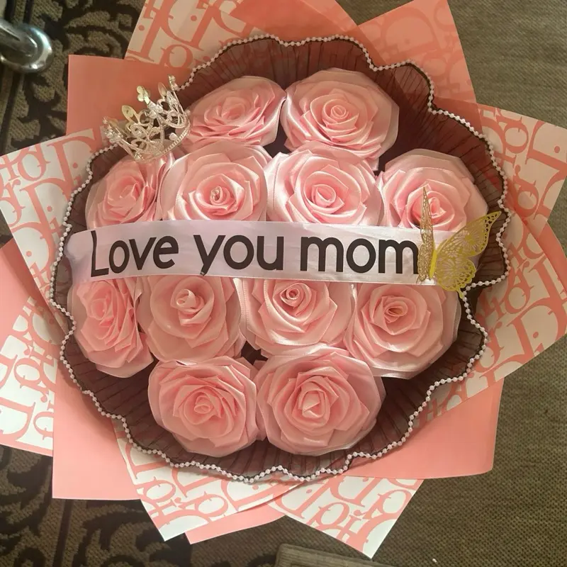 Eternal Roses - Heart-Shaped Arrangement with "Love You Mom" Message, Pink Color, Ideal for Mother's Day Gifts