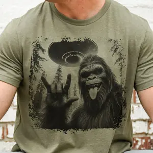 Bigfoot Alien Graphic Tee Funny Sasquatch Tshirt Flying Saucer UFO T-Shirt Unisex Casual Top