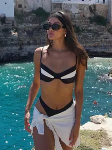 Women's Solid Color Sexy Bikini Swimwear, European And American Style