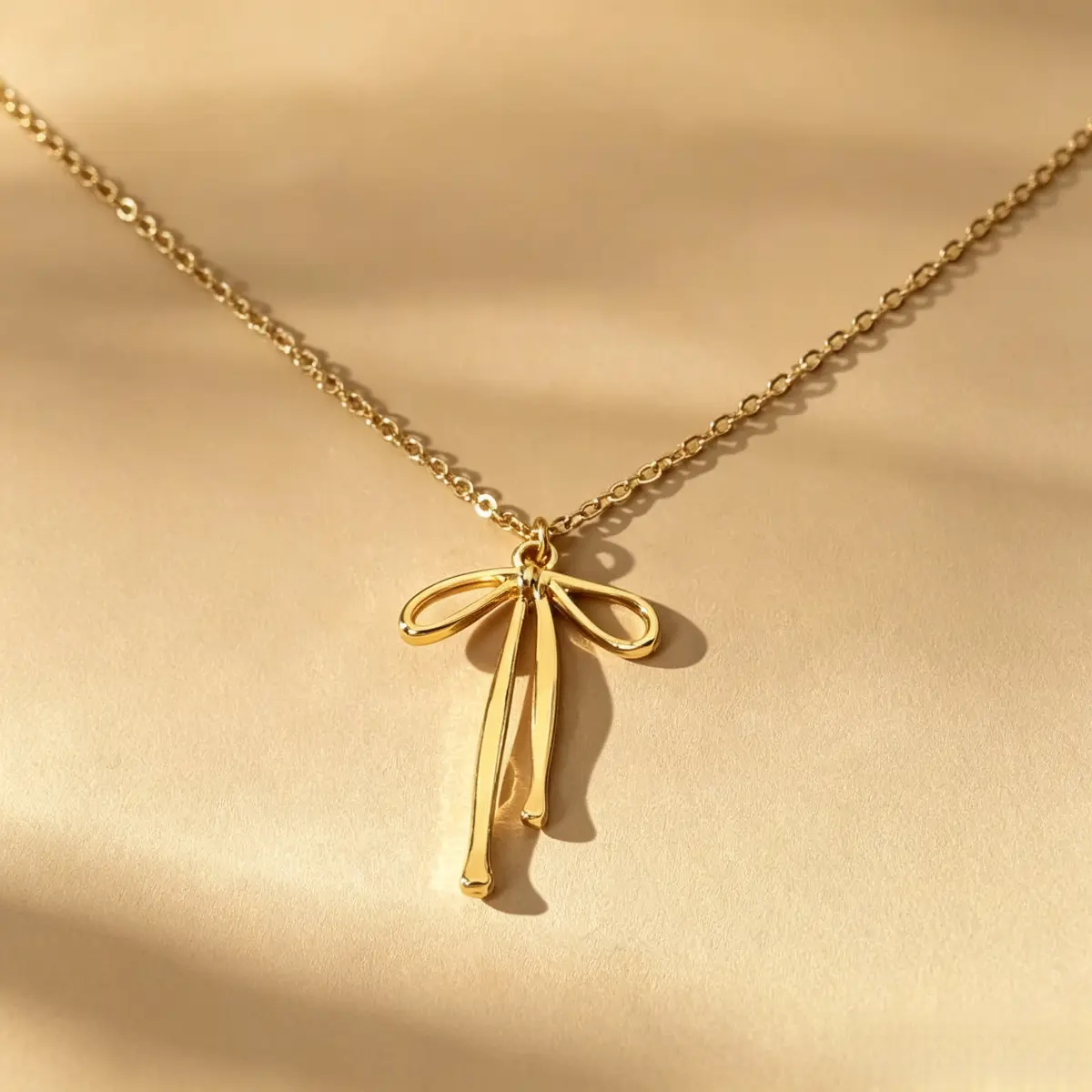 Bow Pendant Necklace in Gold,  day collar  #BowNecklace #PrincessAesthetic #DaintyNecklace #WomensJewelry