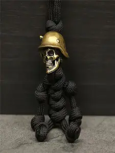 Creative Skull Design Car Keychain, Punk Style Car Keychain, Cool Keychains, Key Chain For Car Keys, Car Interior Decoration Accessories for Men & Women, Car Key Accessory