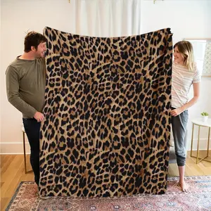 1pc Luxurious Leopard Print FlanneBlanket-Soft.Cozy &Hypoallergenic, ldeal For Sofa, BedOffice,And Outdoor Use -Al-Season Comfort,Bohemian Style,Hand Wash Only, Blanket Leopard Pattern Blanket