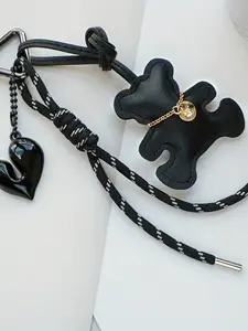 Cute Bear & Broken Heart Bag Charm Pendants, Braided Rope Bag Chain Charms, Minimalist Casual Bag Decoration Keychain, Lovely Bag Pendant for Backpack Purse, Available in Brown/Black, Ideal for Bear Lovers & Casual Style Enthusiasts
