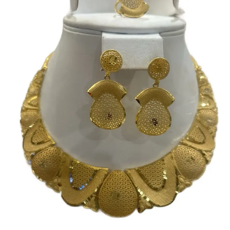 Indian Style Gold Plated Classic Short Necklace Set with Earrings for Women