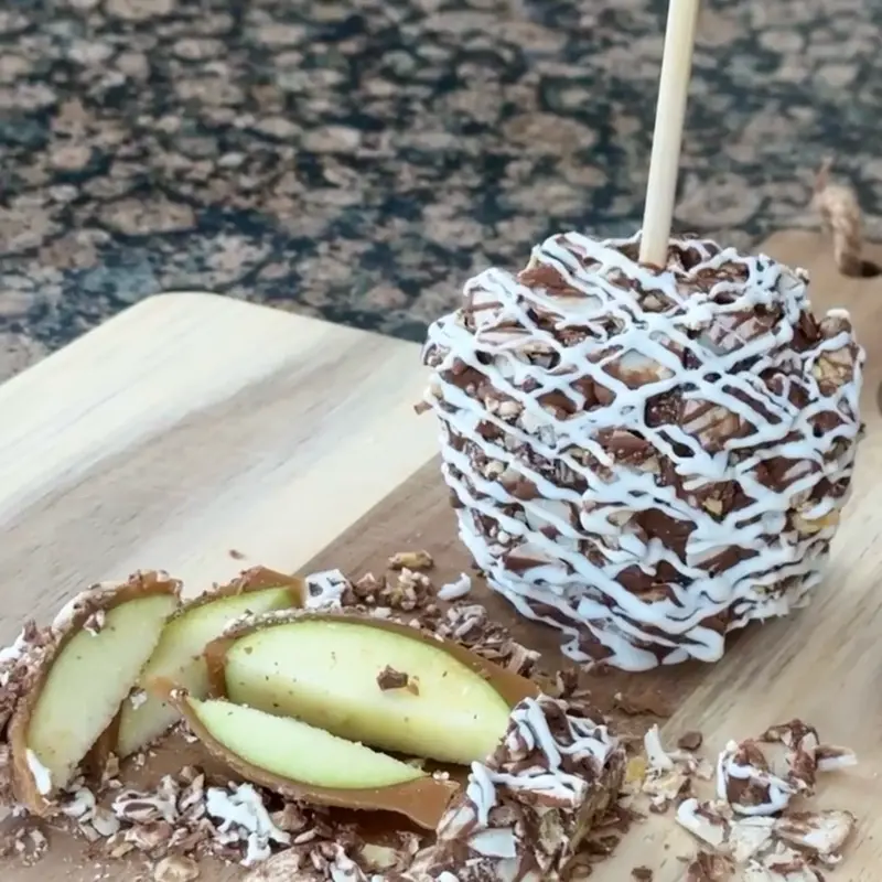 Almond Crunch Caramel Apple