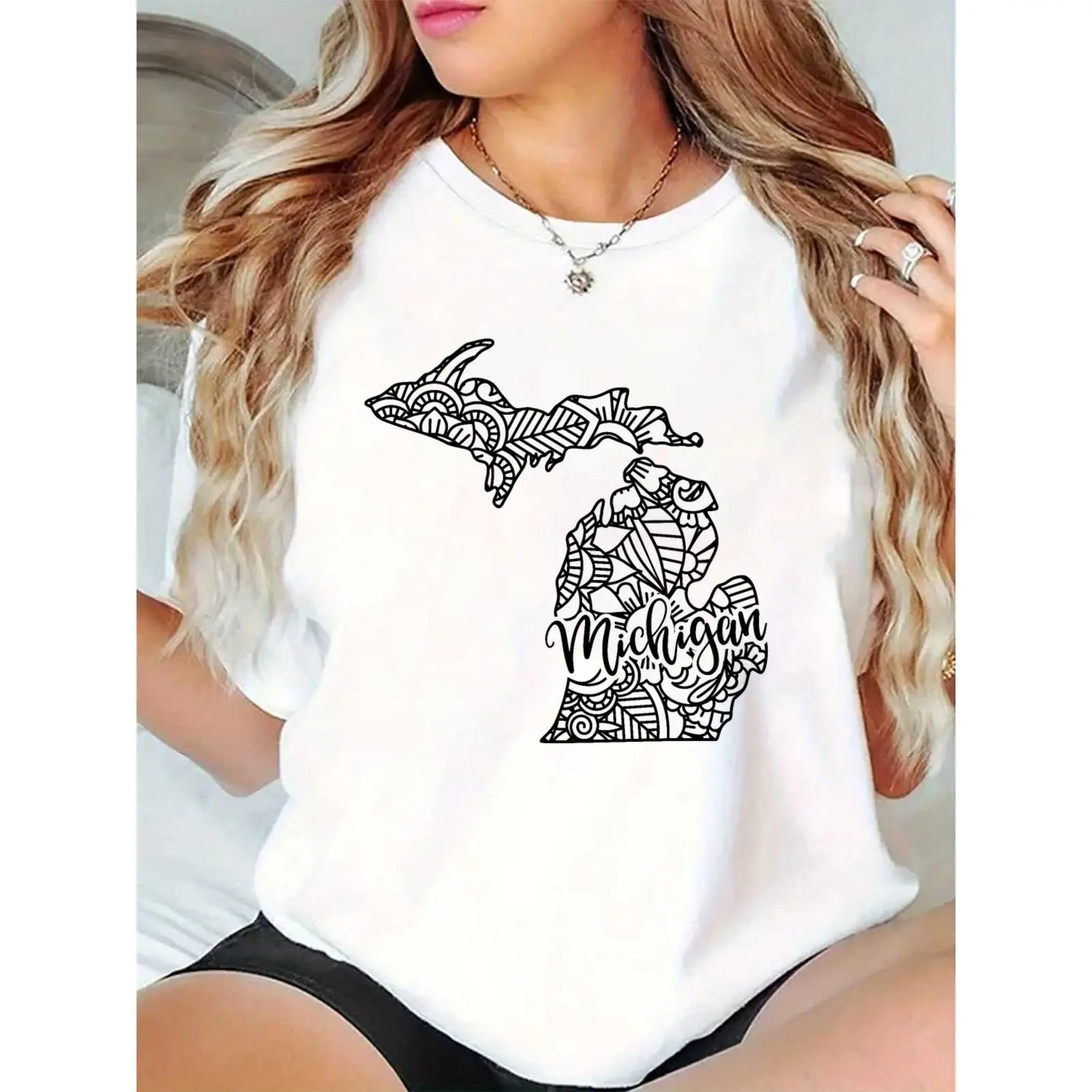 Women's Michigan State Mandala Graphic T-Shirt, Casual Crew Neck Tee with Intricate Floral Design, Ideal for Michigan Enthusiasts & Daily Wear