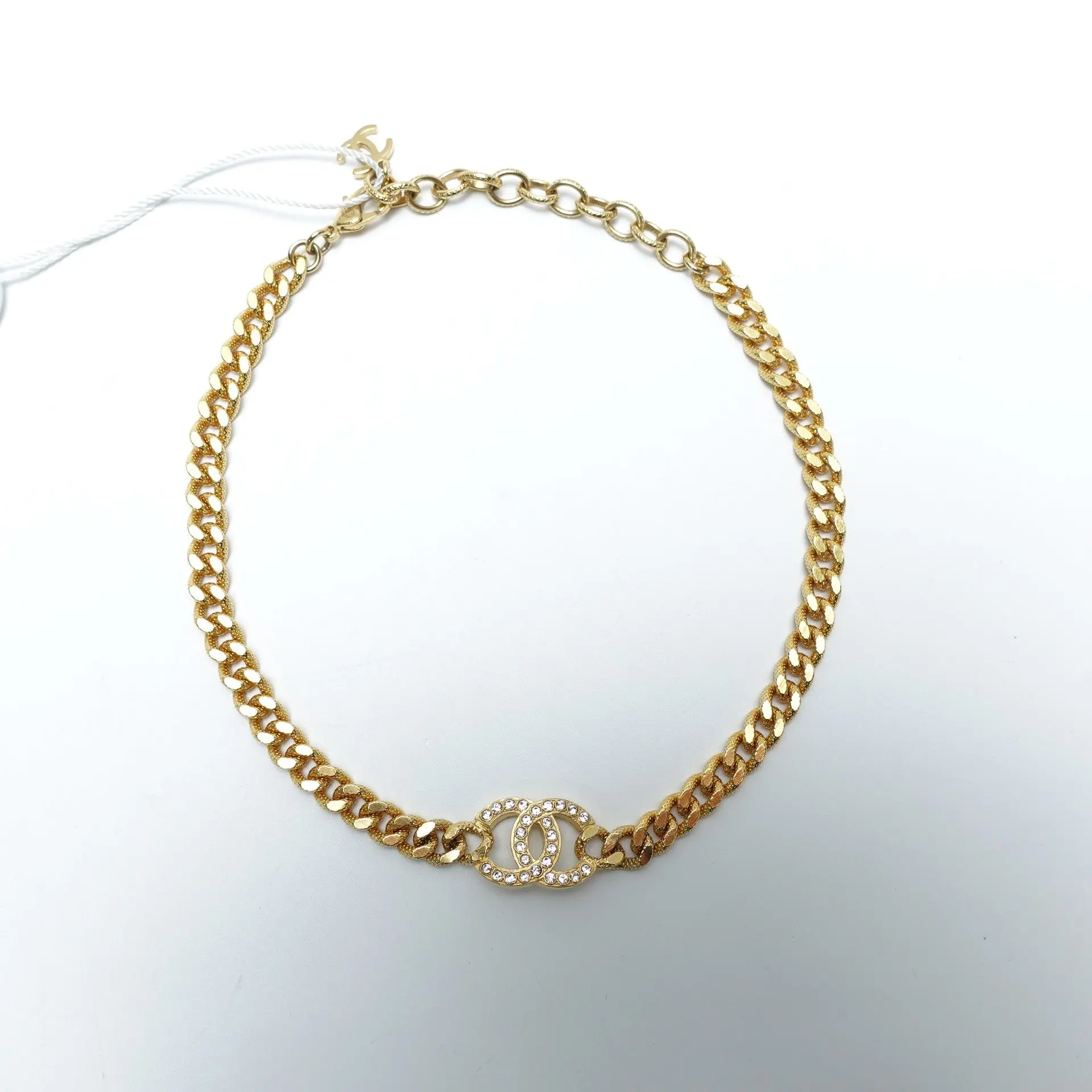 Pre-owned CHANEL Gold Tone CC Pendant Necklace T10434685