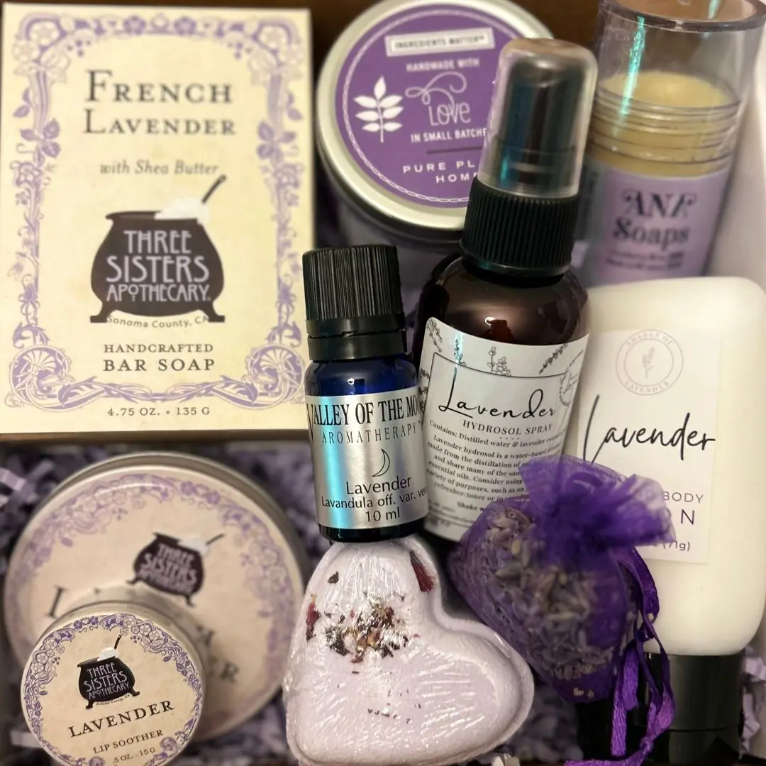 Lavender Lovers Relaxing Aromatherapy Gift Box