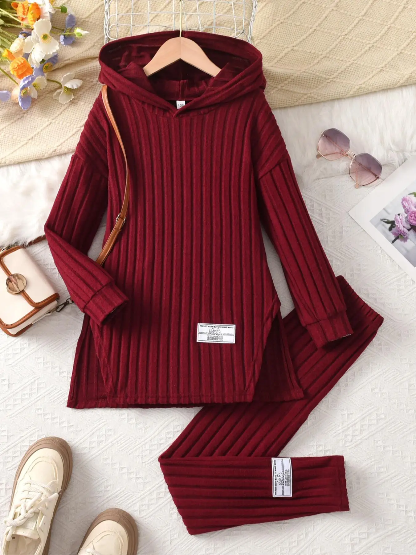 Girls' solid-color hooded top set with split hem bottom, comfortable long pants, suitable for autumn and winter