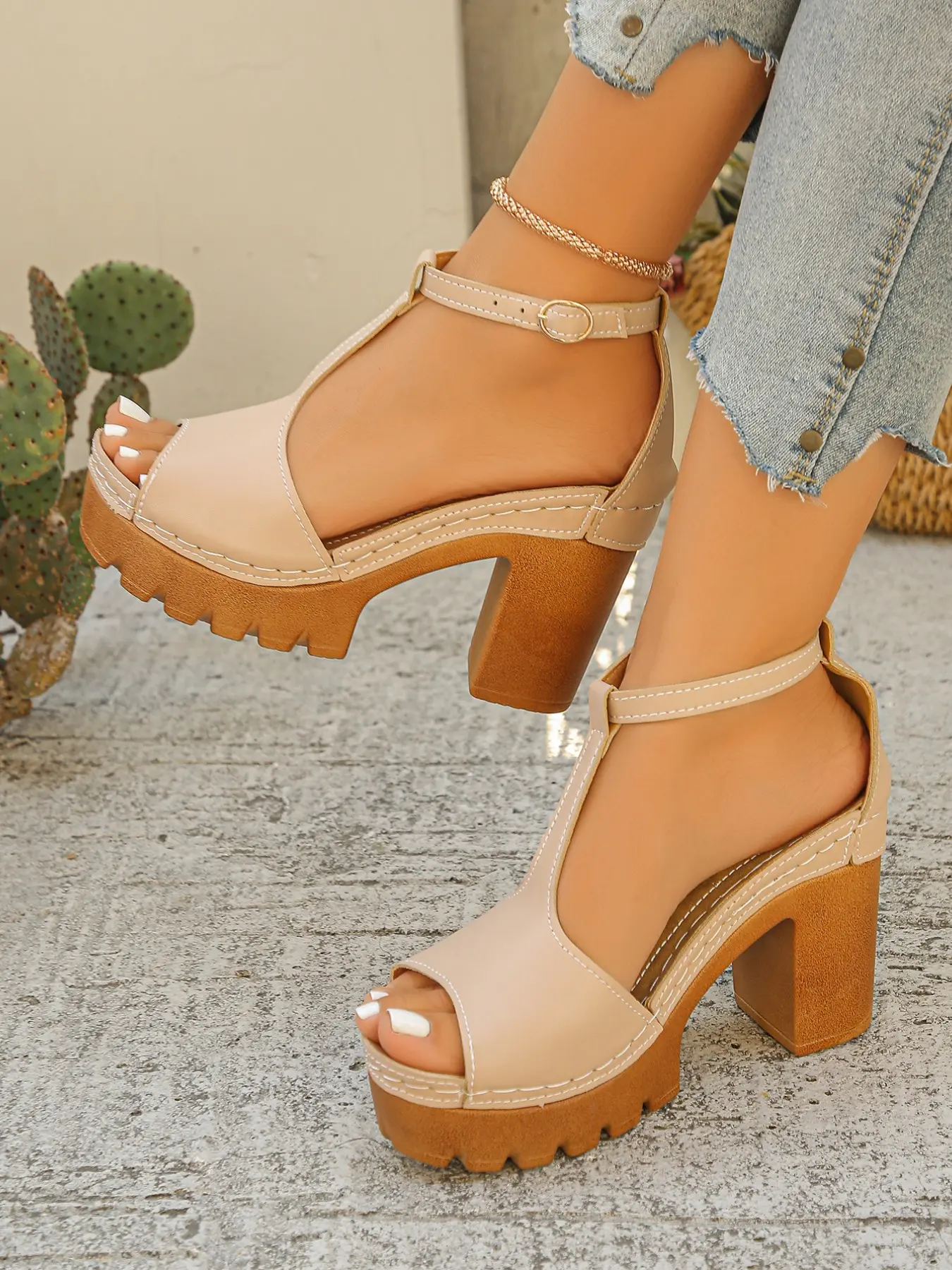 New Women's Thick Sole High Heel Comfortable Sandals, Chic Party Shoes, Versatile Daily Wear, Perfect for Special Occasions, Footwear