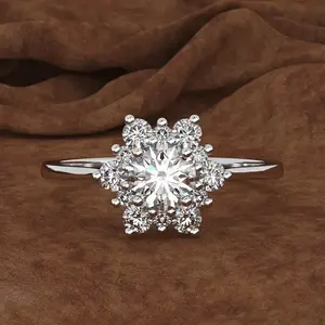 A Single Hexagonal Zirconia-encrusted Ring Plated With Golden Silvery, Featuring A Rose Snowflake Design, A Simple And Stylish Women's Ring.