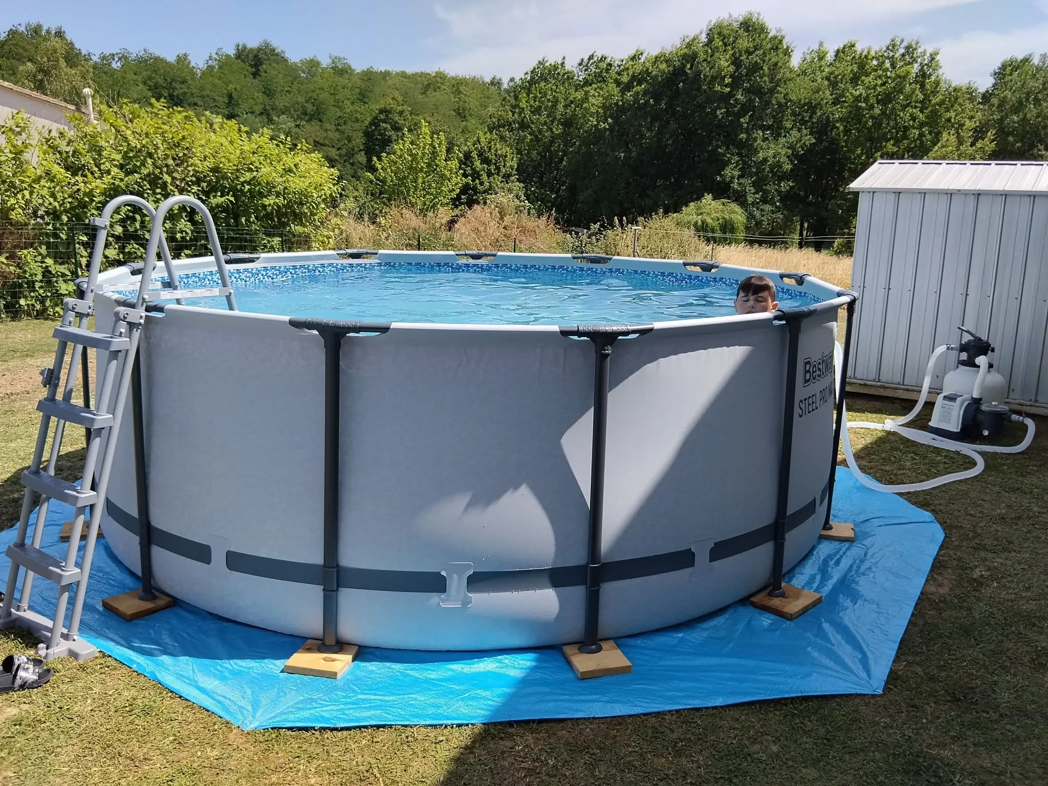 Brand new 14FT Above ground Conplete set Frame pools