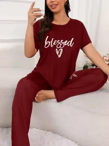【Plus Size】 Letter Print Tee & Elastic Waist Pants Loungewear Two-piece Set, Casual Comfy Round Neck Short Sleeve T-shirt & Trousers Loungewear Set, Women's Loungewear for All Seasons, Pajama Set, Homewear