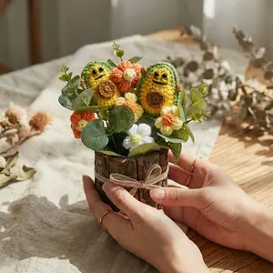 Avocado-Themed Crochet Flower Bouquet, Handmade Woven Ornament, Perfect Gift for Mothers, Girlfriends, Classmates, Home Decoration, Party Decor