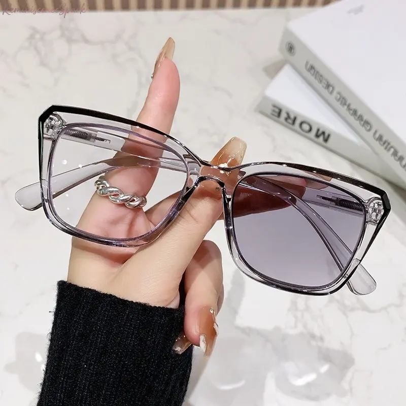 Women's Lightweight Multifocal Photochromic Reading Glasses - Progressive Light-Adaptive, Stylish Square Frames, Near & Far Vision, Gifts for Women, Ideal for Daily Wear & Outdoor Activities,summerwins