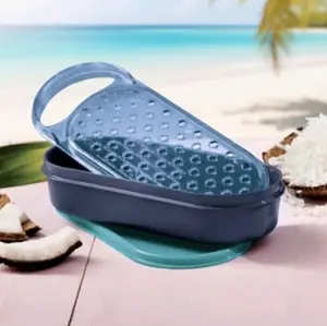 Blue grater, 200ml capacity