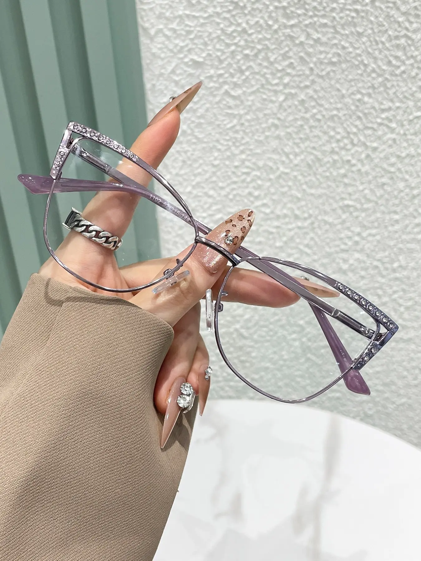 Women & Men Rhinestone Cat Eye Metal Glasses, Anti-Blue Light, Elegant Style, Suitable for Daily Life, Office, TV, Gaming, Phone Use, Stylish Protective Glasses