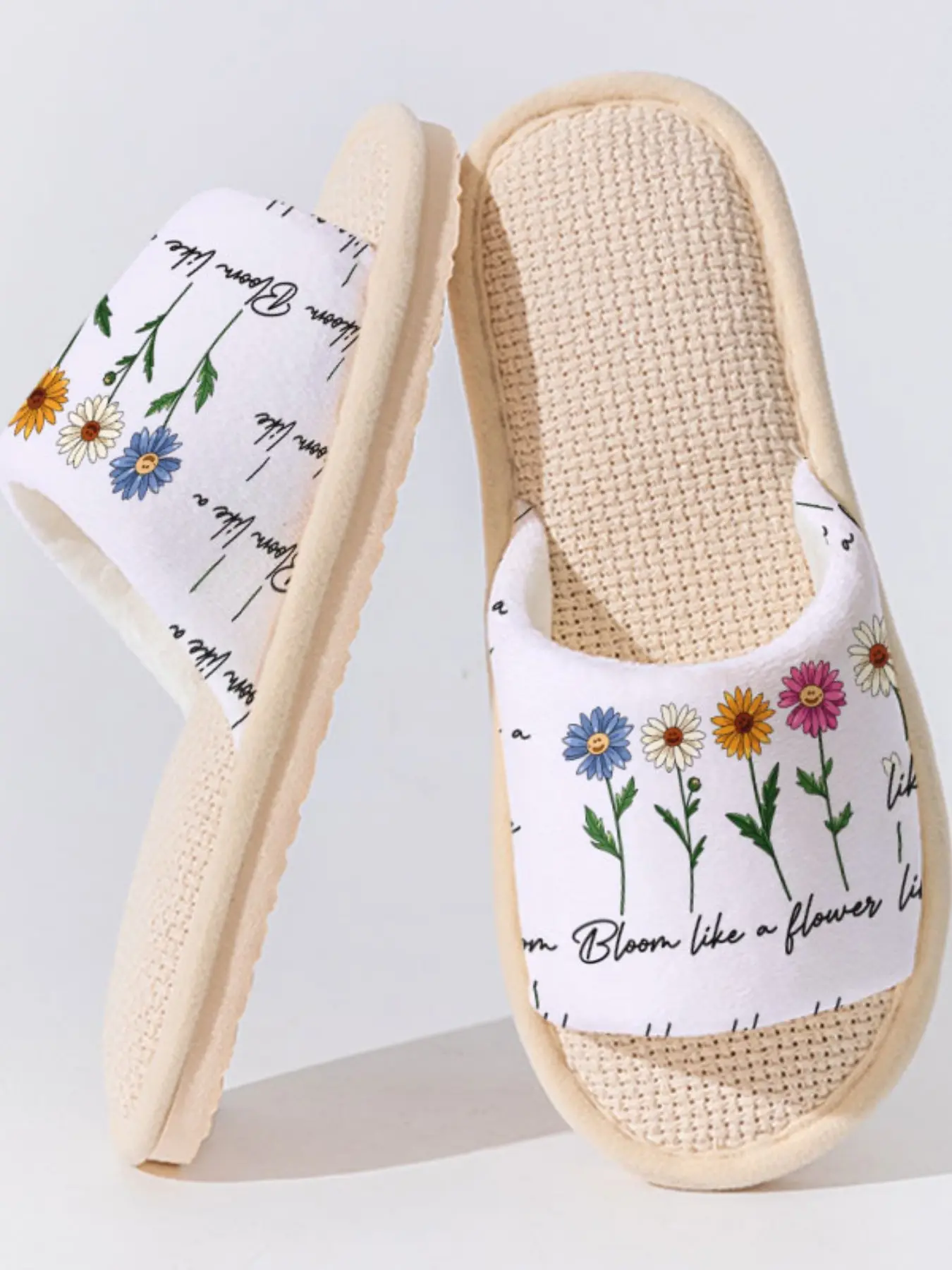 Colorful Daisy Fresh Cozy Breathable Linen Slippers, Non-slip Casual Lightweight All Season House Shoes for Women Family Daily Home Wear