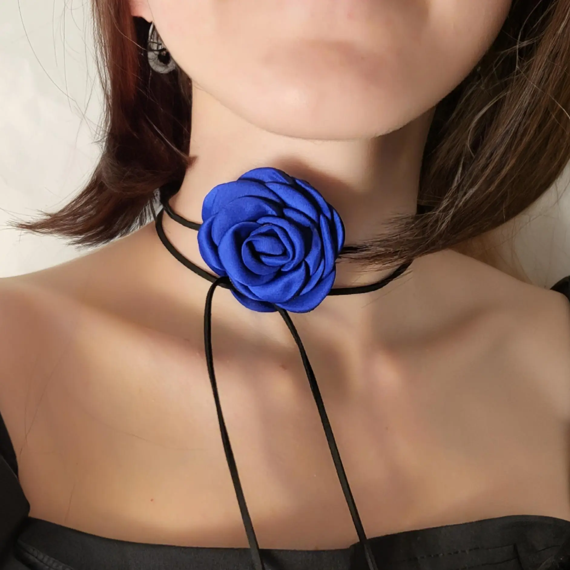 Rose Ribbon Necklace - Blue Ribbon Design with Elegant Detailing for Everyday Wear
