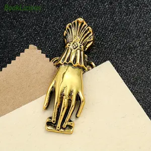 Vintage Hand Shaped Bookmark, 1 Count Creative Metal Clip Bookmark, Reading Bookmark for Home School Office, Gift for Girls, Sister, Friends