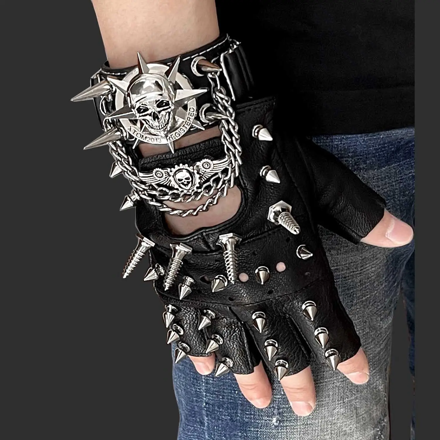 Men's 1 Size Steampunk Fingerless Leather Gloves with Rivet Bracelet, Halloween Fashion Accessory, One Size