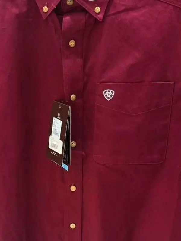 Art men shirt great for any occasion, ideal for a formal or casual look  Team Logo Twill LS