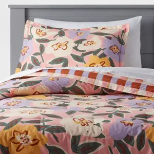 Full/Queen Flower/Plaid Reversible Kids' Comforter Set - Pillowfort