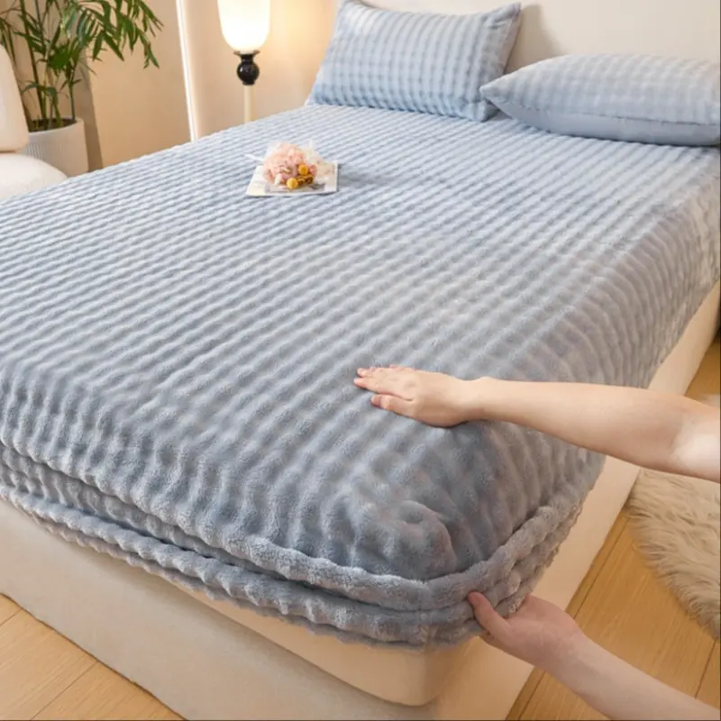 1pc Soft Short Plush Bed Mattress Cover, Elastic Waist Design, Comfortable Flannel Sheet for Bedroom and Guest Room, Bed Sheets, Soft Bedding Sheet, Bed Linens