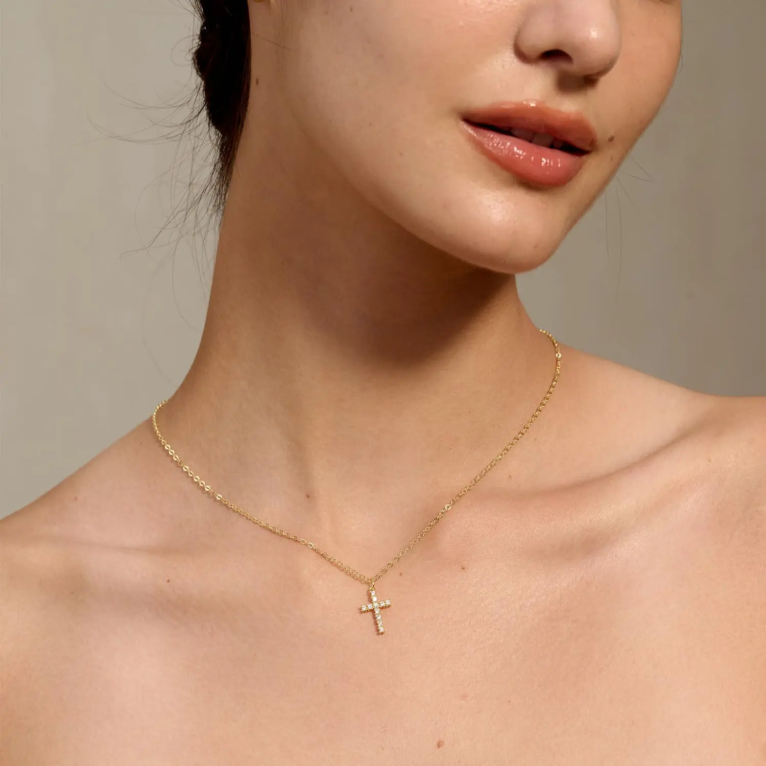 Cross Necklace for Women-Dainty Simple 14k Gold Plated/sterling silver Plated Cross Pendant Cute Necklaces Jewelry for Women