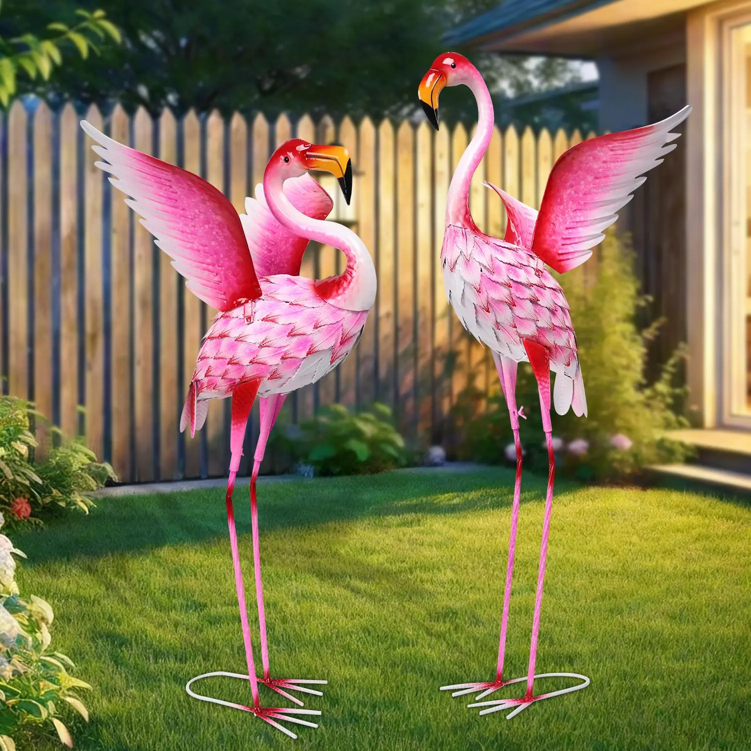 Garden Statues Flamingo Sculptures Metal Yard Art, Pink Bird Art Outdoor Backyard Decor Patio Lawn Porch Ornament Flamingo Yard Decoration, Weatherproof, Lifelike Bird