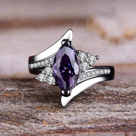 Women's Marquise Cut Purple Cubic Zirconia Shine-Inlaid Costume Ring - Metal-Coated Elegant Colored Crystal Ring, Christmas Birthday Gift, Bride Engagement Jewelry for Daily Elegance