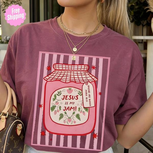 Comfort Colors Christian Graphic T-Shirt – Jesus Is My Joy Strawberry Jar Tee – Cute Faith Inspired Shirt for Women, Church Gatherings and Daily Wear