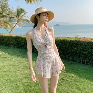 Fresh Floral One-Piece Swimsuit for Women, Strapless Backless French Style Slimming Bathing Suit for Hot Springs