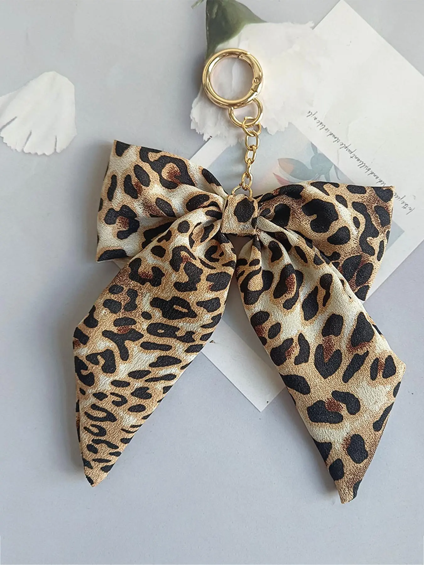Leopard Print Bow Charms for Phone Cases, Cute Animal Pattern Accessory for Women & Girls, Vintage Style Aesthetic Keychain for Purses, Keychain for Bags
