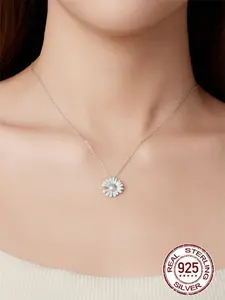 Elegant S925 Silver Daisy Necklace, Casual Style Flower Clavicle Chain, All Seasons Jewelry, Lightweight 2g Design