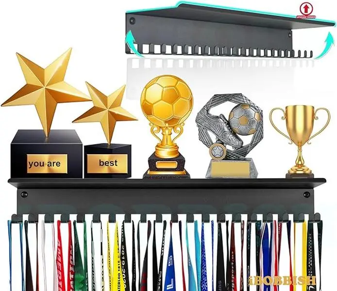 Non-Slip Minimalist Medal Display Hanger Organiser with "Never Give Up" Design, 20 Hooks, 16in Trophy Rack, Hangable Wall-Mounted Decor for Gymnastics, Race, Soccer